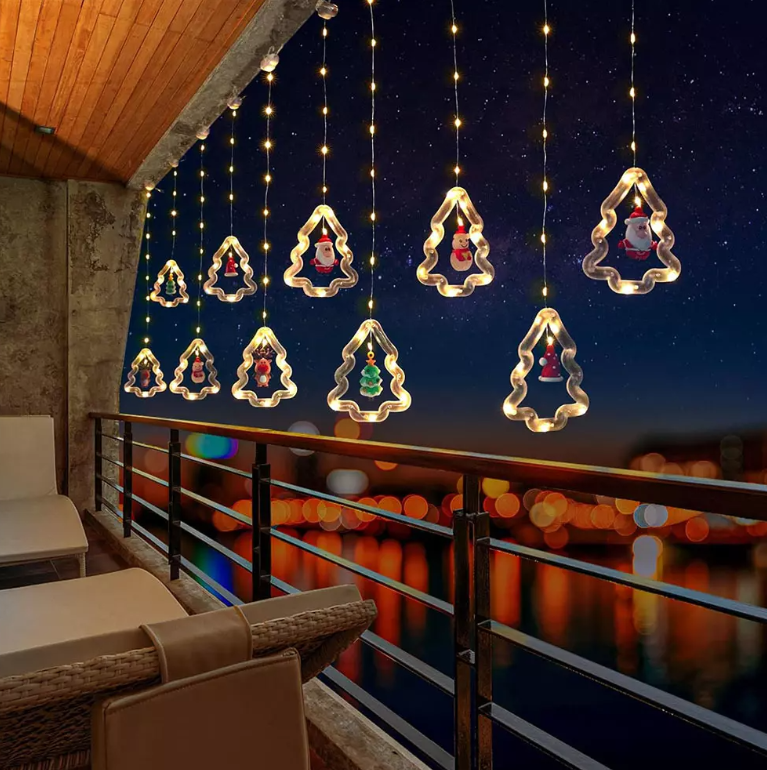 Instalatie de Craciun tip Plasa LED cu Braduti si Figurine
