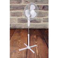 Ventilator cu picior , 45 W, D 40 cm, 3 viteze, alb